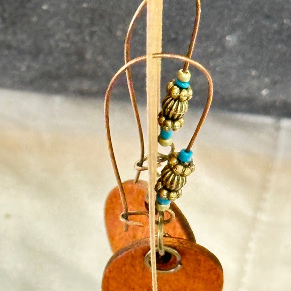 2/$15 Copper wood leaf & bead earrings Kidney wire hooks - Picture 9 of 16